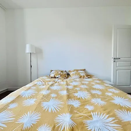 Spacieux Et Lumineux Apartment *
