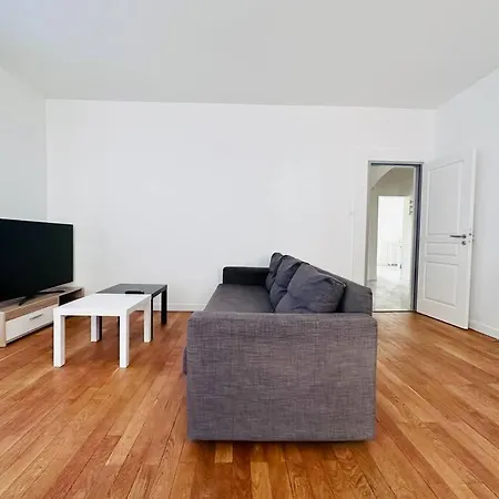 Spacieux Et Lumineux Apartment